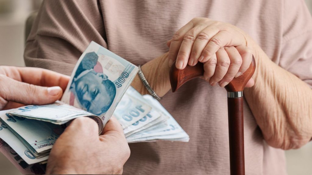 5 milyon emekliyi ilgilendiren düzenleme yürürlükte